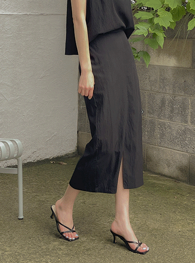 Butter Slit H-line Banding Set-up Skirt