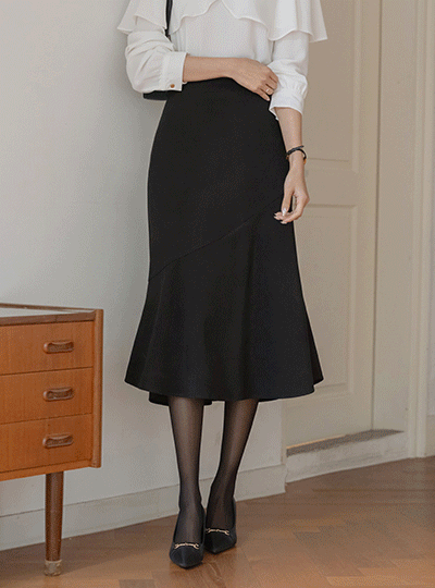 Suede Unbalance 훌 Skirt