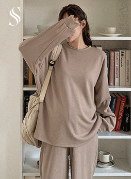 <b>[Limited Quantity SALE]</b> Maternity*Effortless Chic T-shirt